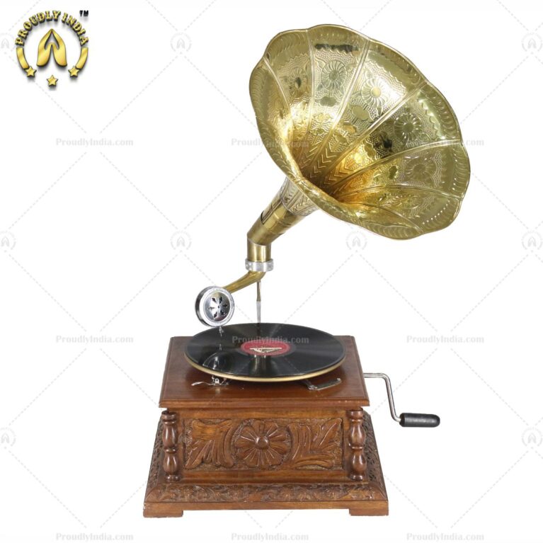 Gramophone-16