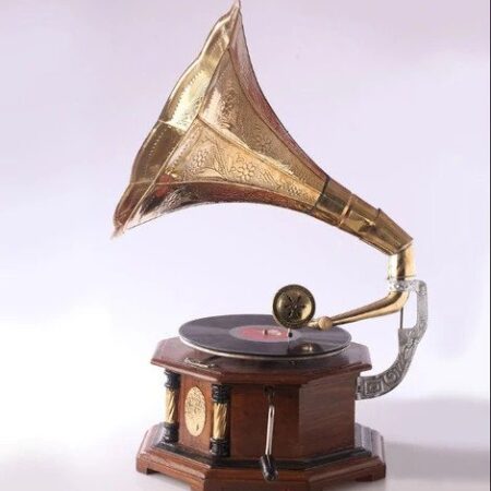 78 RPM Antique Gramophone With Brass Carved Horn