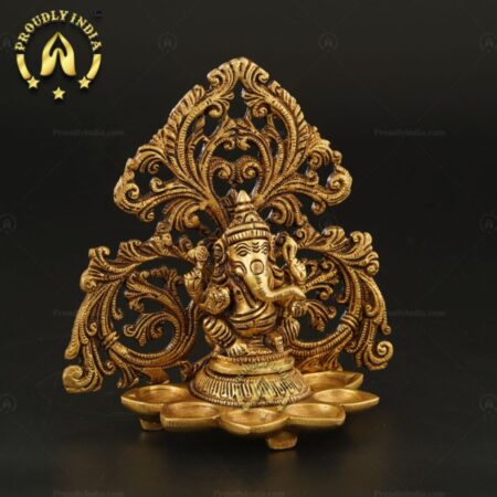 Traditional Lord Ganesha Brass Handcrafted Idol With 6 Diya Wicks